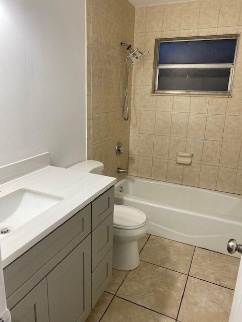 For Rent: $1,550 (2 beds, 1 baths, 928 Square Feet)