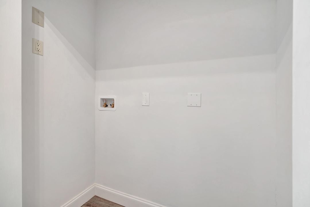 For Sale: $689,000 (3 beds, 2 baths, 1662 Square Feet)