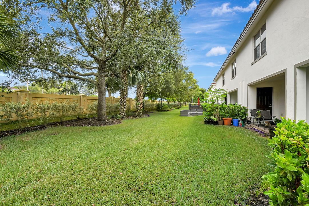 For Sale: $480,000 (3 beds, 2 baths, 1568 Square Feet)