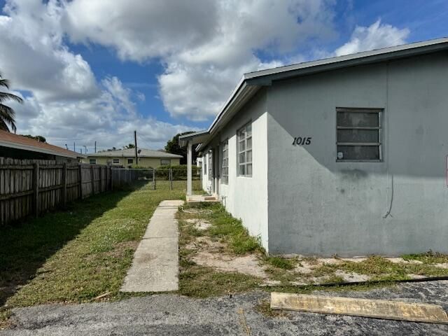 For Rent: $2,000 (2 beds, 2 baths, 624 Square Feet)