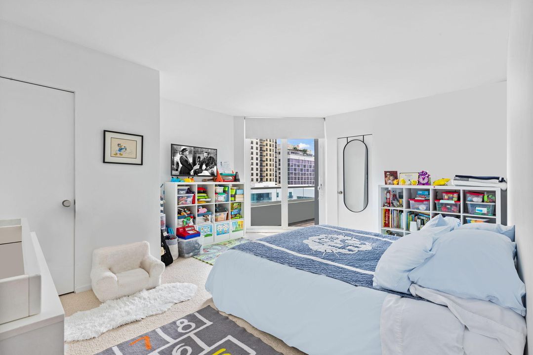 For Sale: $4,350,000 (2 beds, 2 baths, 2150 Square Feet)