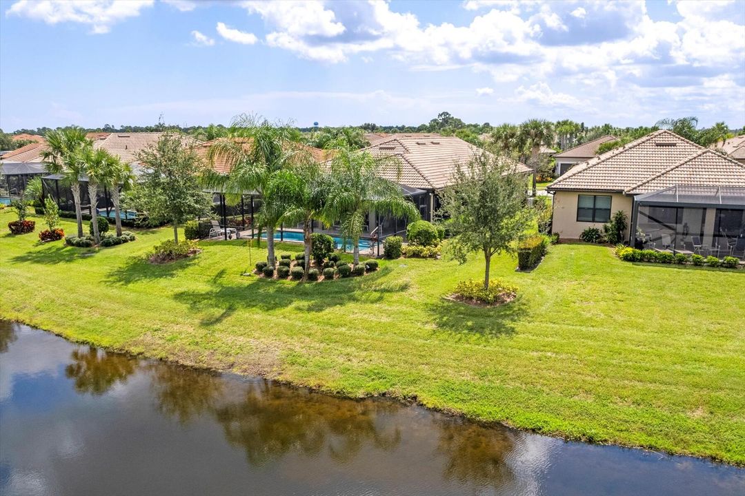 For Sale: $799,000 (4 beds, 2 baths, 1968 Square Feet)