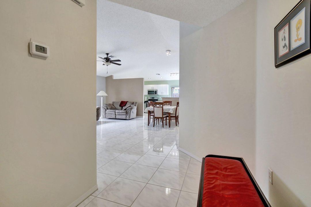 For Sale: $589,900 (3 beds, 2 baths, 1452 Square Feet)