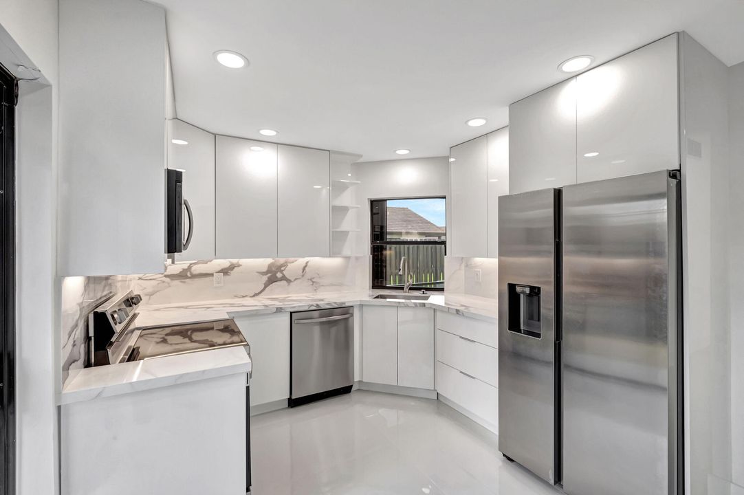 For Sale: $495,000 (3 beds, 2 baths, 1168 Square Feet)