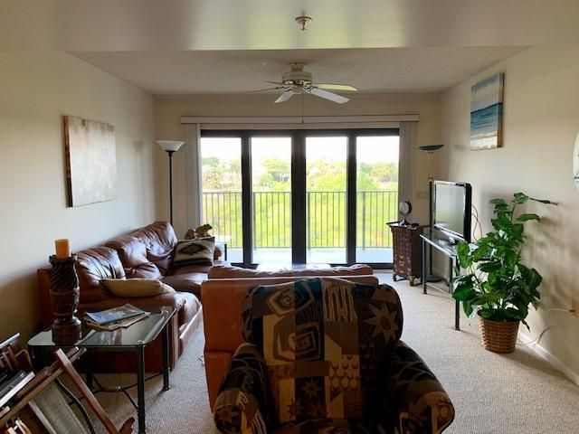 For Rent: $4,500 (2 beds, 2 baths, 1385 Square Feet)