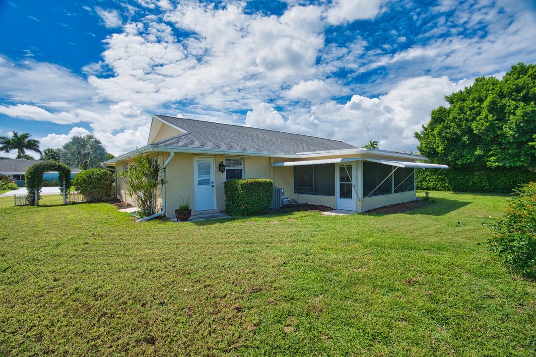 For Sale: $575,000 (2 beds, 2 baths, 1514 Square Feet)