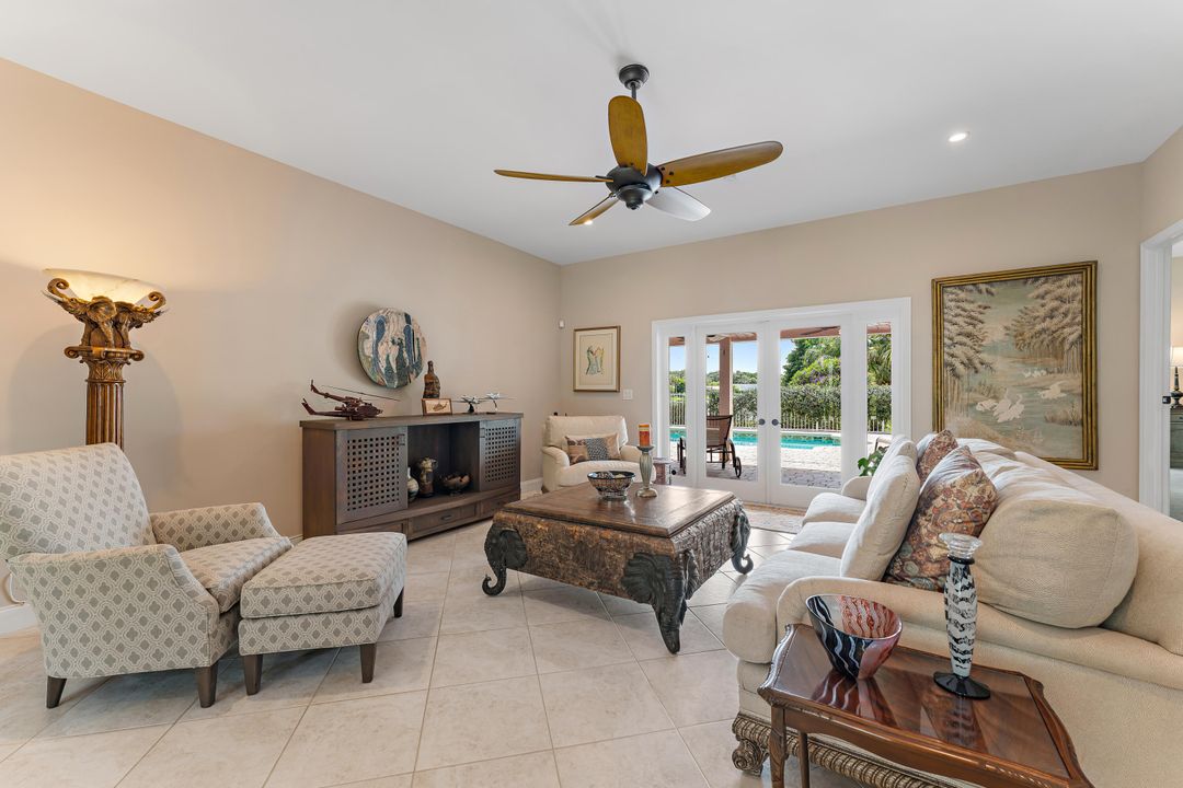 For Sale: $1,684,000 (3 beds, 3 baths, 2712 Square Feet)