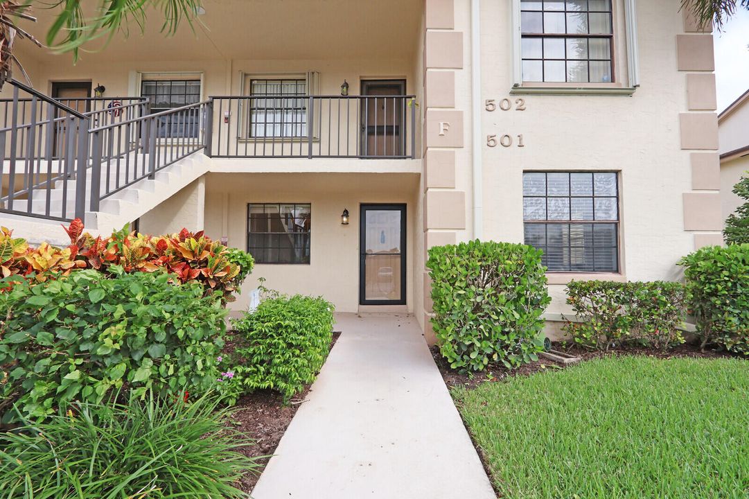 For Sale: $339,000 (2 beds, 2 baths, 1178 Square Feet)