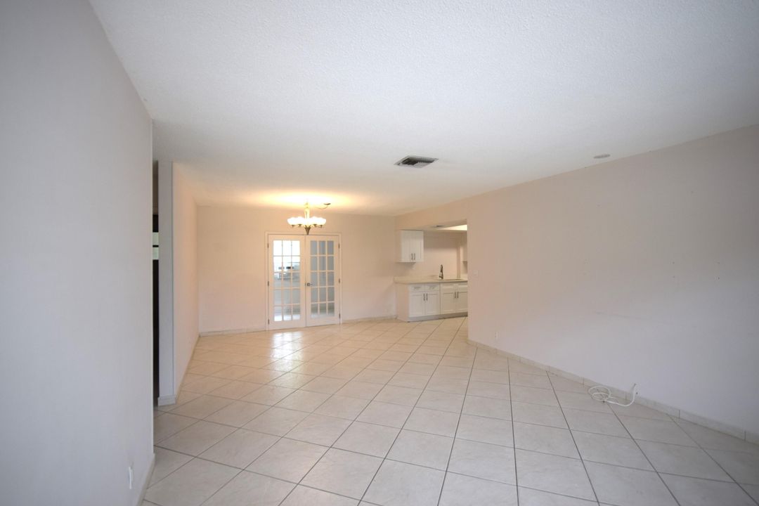 For Rent: $3,600 (3 beds, 2 baths, 1524 Square Feet)