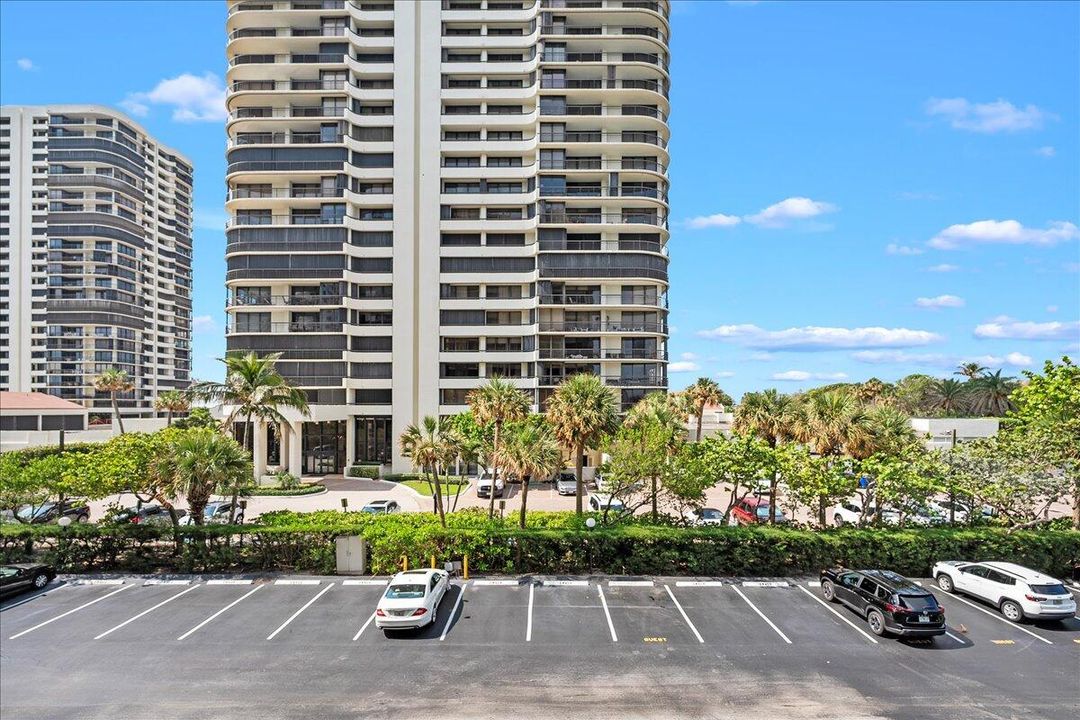 For Sale: $475,000 (2 beds, 2 baths, 1432 Square Feet)