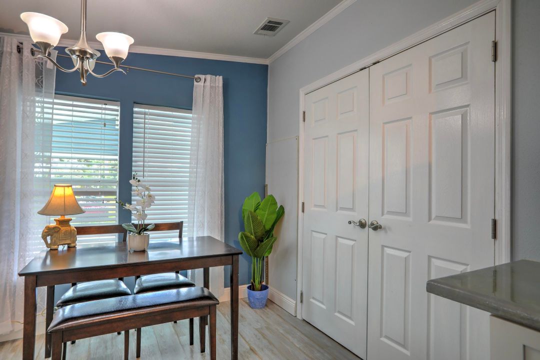 For Sale: $239,000 (3 beds, 2 baths, 1296 Square Feet)