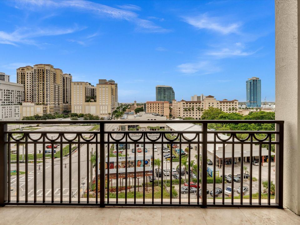 For Sale: $1,349,000 (3 beds, 2 baths, 1709 Square Feet)