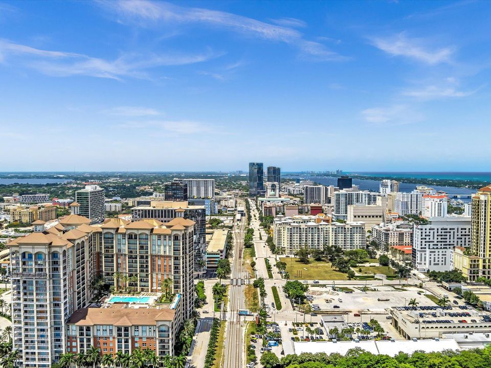 For Sale: $1,349,000 (3 beds, 2 baths, 1709 Square Feet)