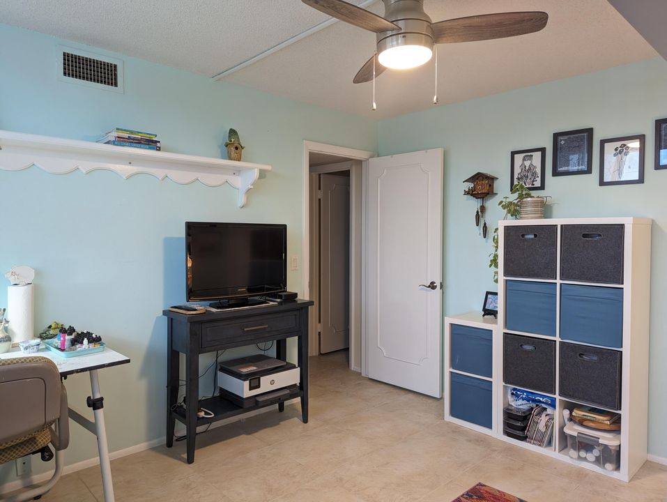 For Sale: $364,000 (2 beds, 2 baths, 1200 Square Feet)