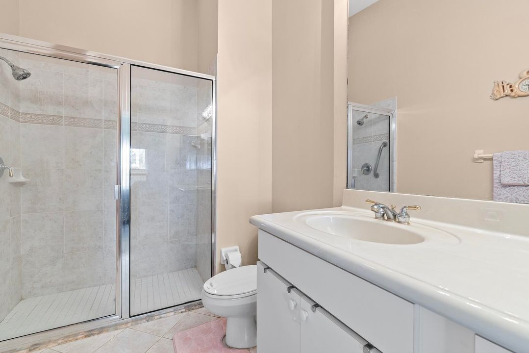 For Sale: $399,900 (2 beds, 2 baths, 1368 Square Feet)