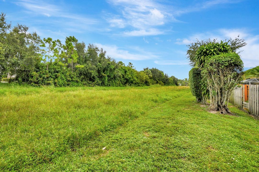 For Sale: $455,000 (3 beds, 2 baths, 1559 Square Feet)