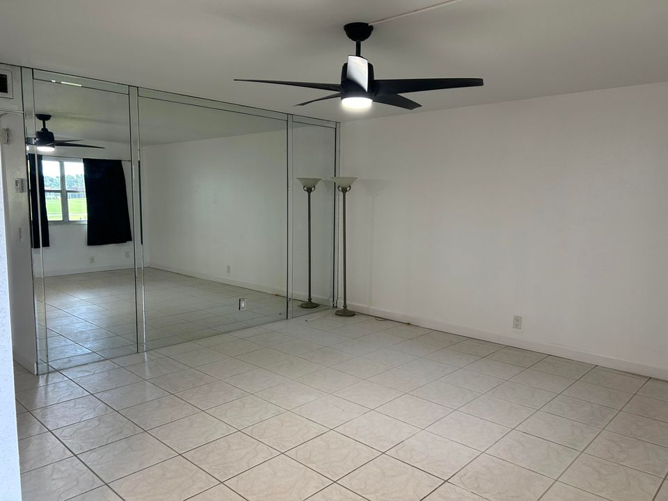 En Venta: $159,000 (2 camas, 2 baños, 880 Pies cuadrados)