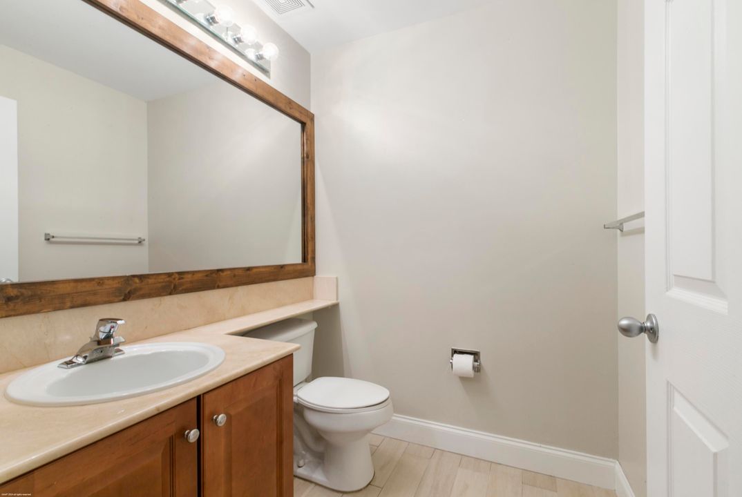 For Sale: $530,000 (2 beds, 2 baths, 1427 Square Feet)