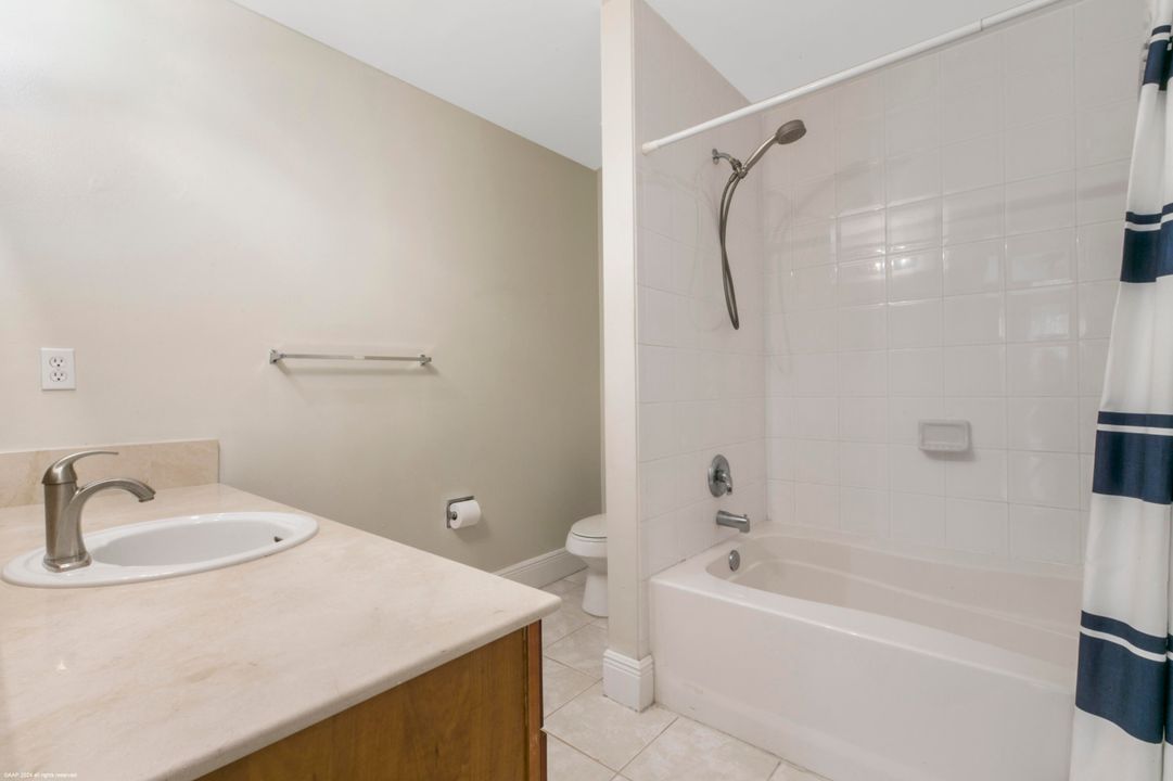 For Sale: $530,000 (2 beds, 2 baths, 1427 Square Feet)