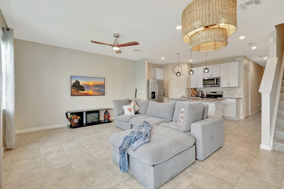 For Sale: $429,000 (3 beds, 2 baths, 1454 Square Feet)