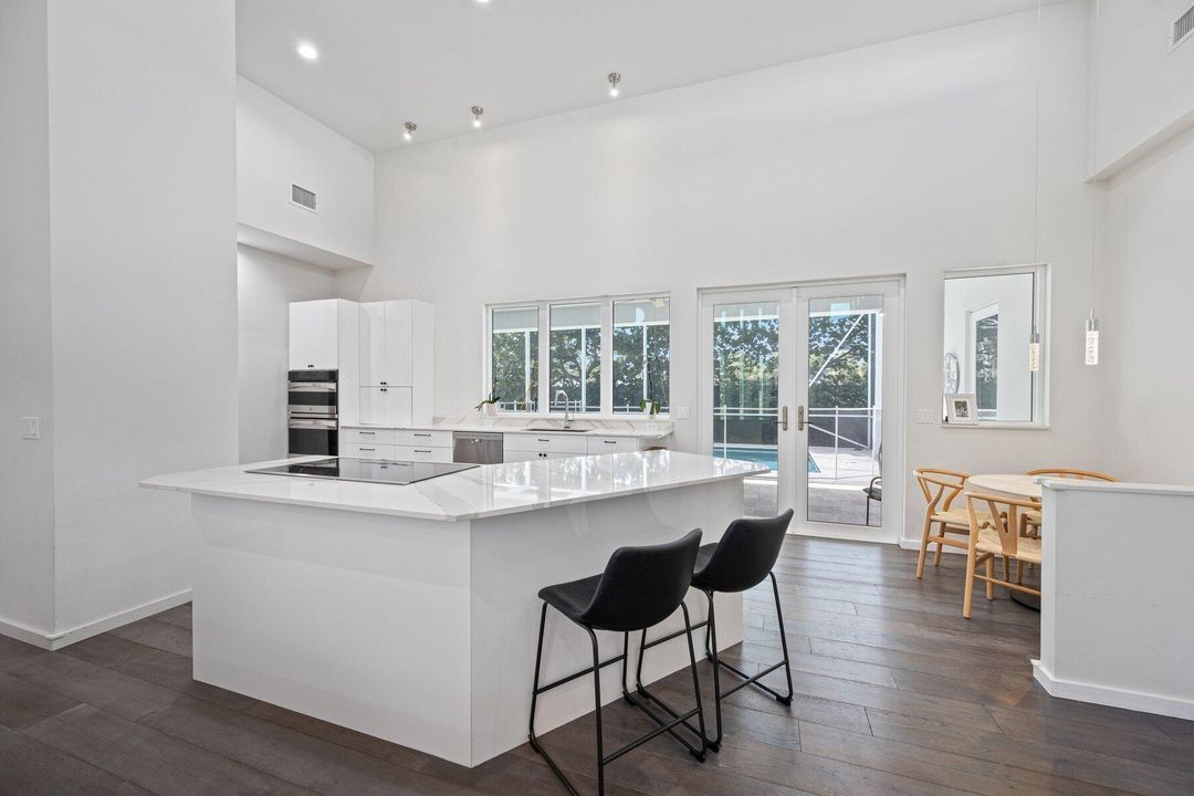 For Sale: $1,599,000 (2 beds, 2 baths, 2569 Square Feet)