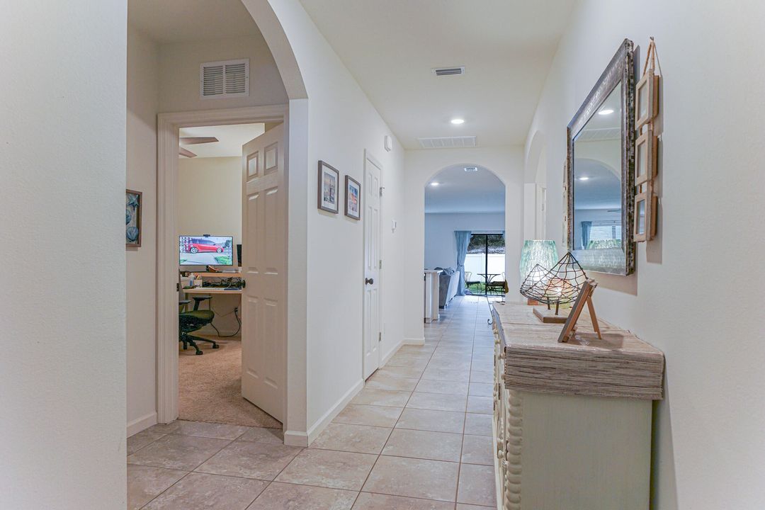 For Sale: $430,000 (4 beds, 2 baths, 1934 Square Feet)