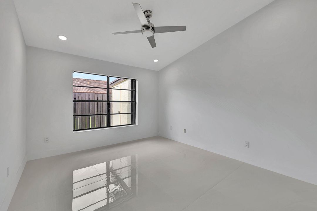 For Sale: $495,000 (3 beds, 2 baths, 1168 Square Feet)