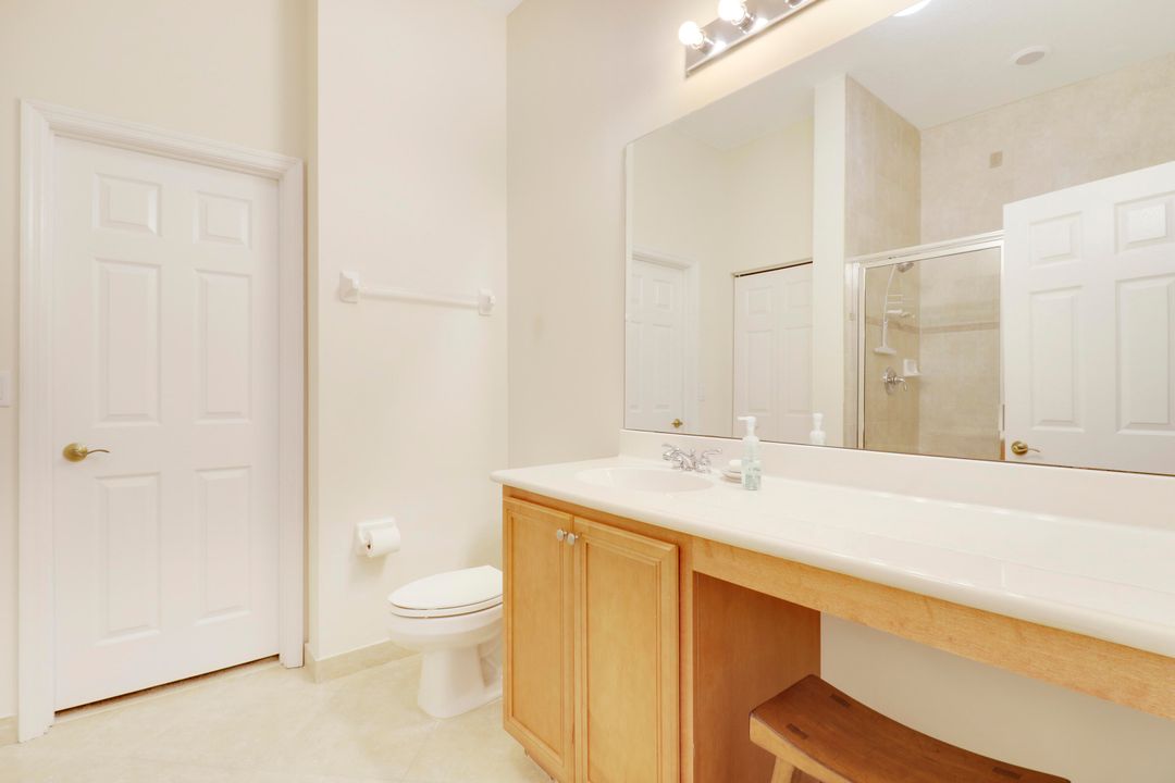 For Sale: $450,000 (3 beds, 2 baths, 1461 Square Feet)