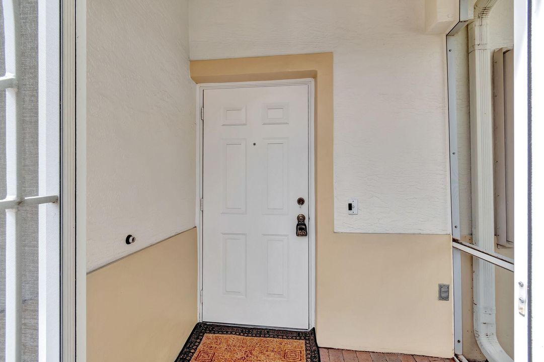 For Sale: $359,900 (2 beds, 2 baths, 1259 Square Feet)