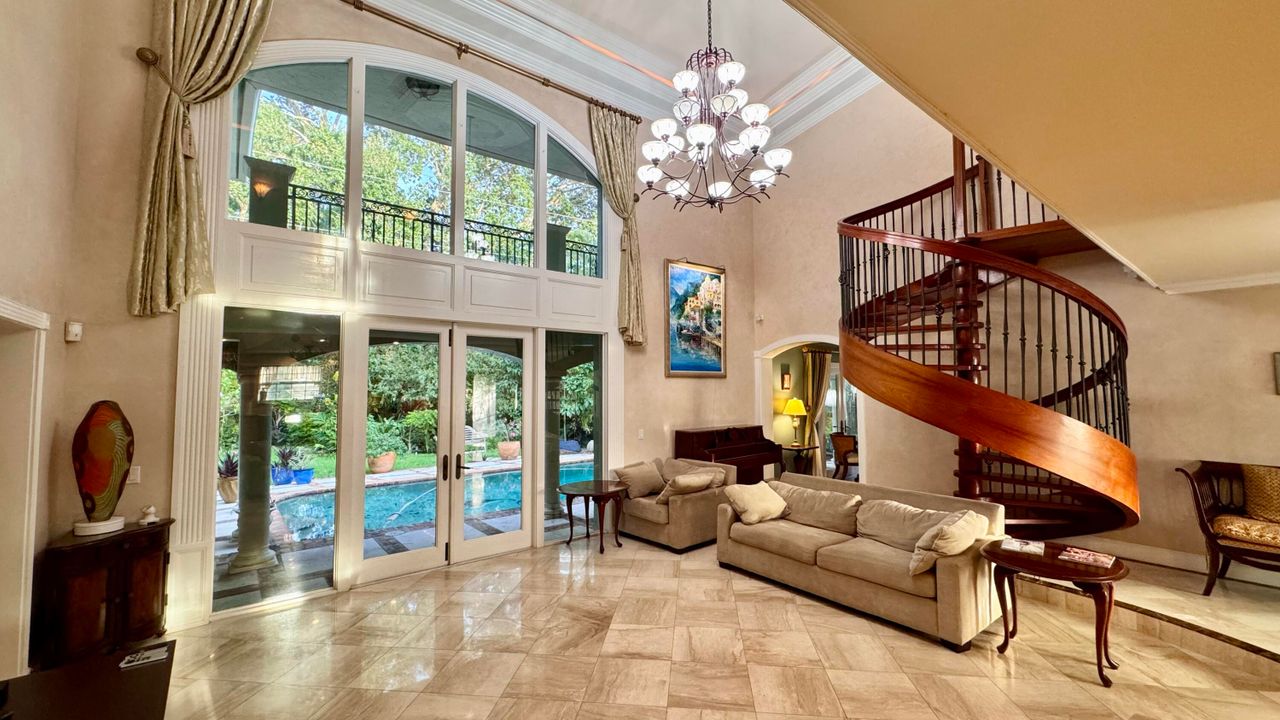 For Sale: $3,700,000 (5 beds, 5 baths, 3495 Square Feet)