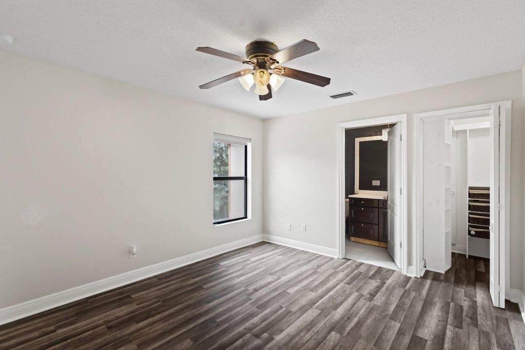 For Sale: $299,000 (3 beds, 2 baths, 1160 Square Feet)