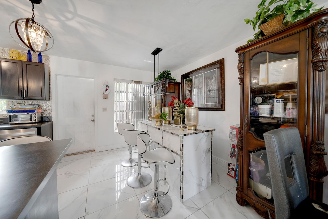 For Sale: $450,000 (4 beds, 2 baths, 1429 Square Feet)