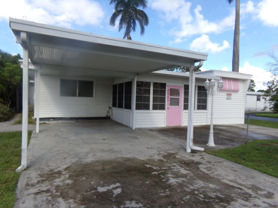 For Sale: $199,000 (2 beds, 2 baths, 1364 Square Feet)