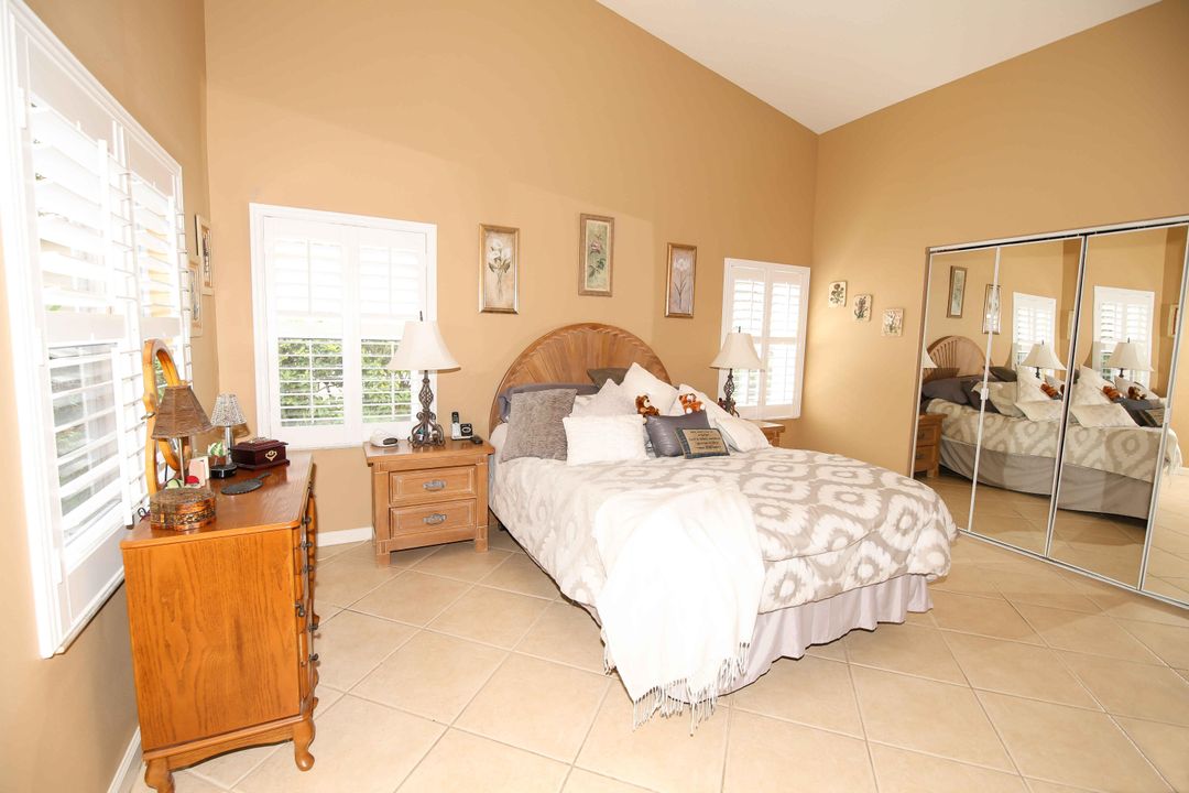 For Sale: $349,900 (2 beds, 2 baths, 1650 Square Feet)