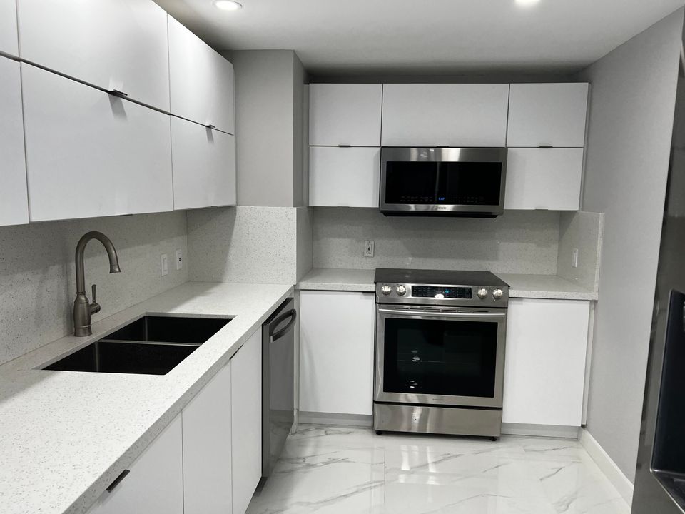 En Venta: $545,000 (2 camas, 2 baños, 1170 Pies cuadrados)