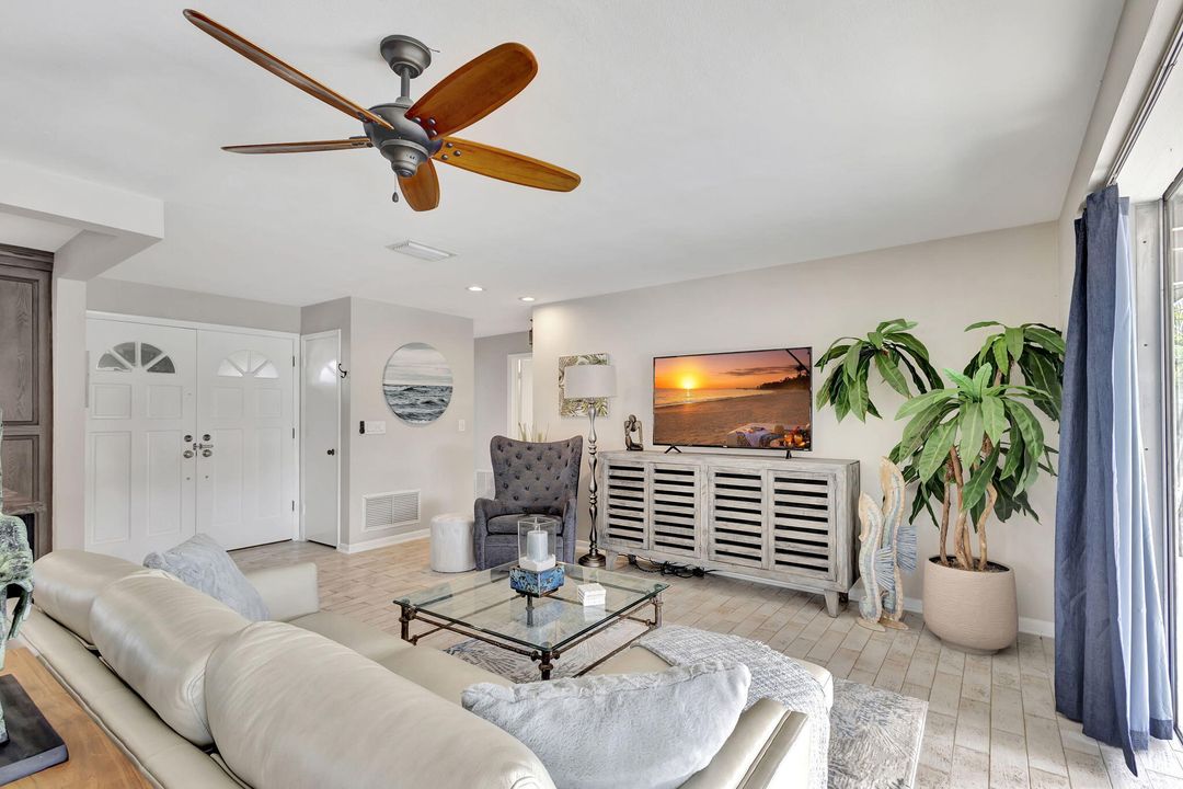 For Sale: $679,000 (3 beds, 2 baths, 1411 Square Feet)