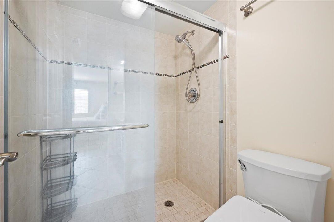 For Sale: $399,900 (2 beds, 2 baths, 1054 Square Feet)