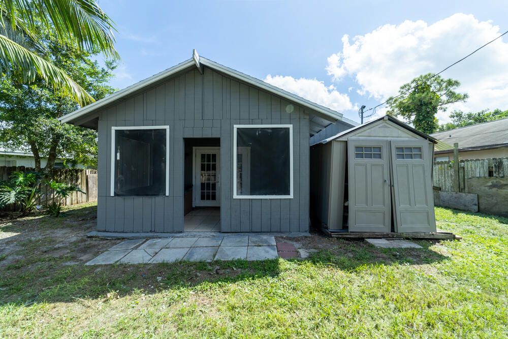 For Sale: $274,900 (2 beds, 2 baths, 1020 Square Feet)