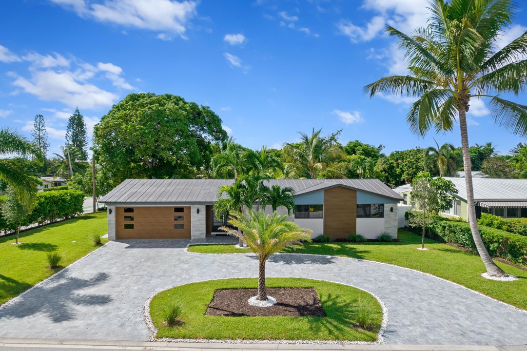 For Sale: $1,849,500 (3 beds, 2 baths, 1650 Square Feet)