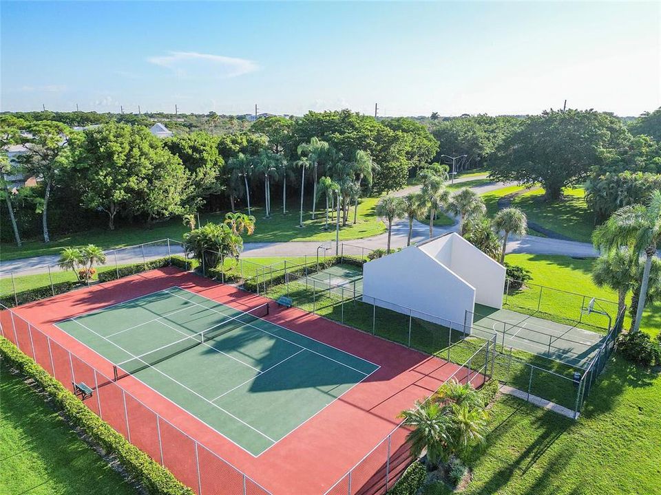 For Sale: $380,000 (3 beds, 2 baths, 1806 Square Feet)