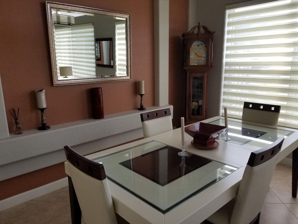 En Venta: $679,000 (3 camas, 3 baños, 2033 Pies cuadrados)