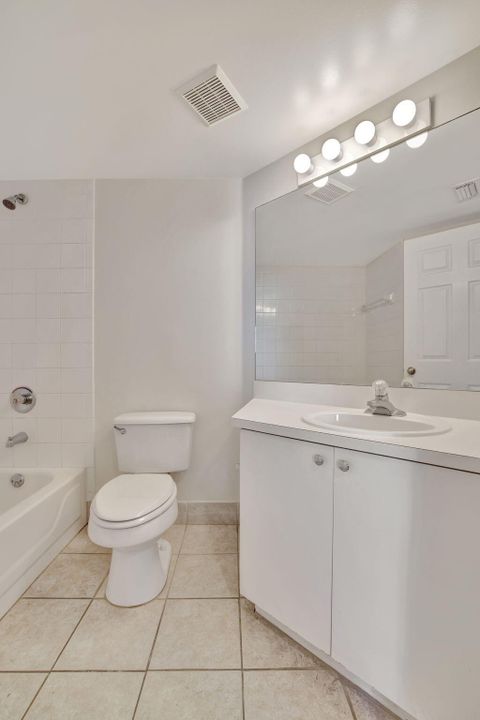 For Sale: $389,000 (2 beds, 2 baths, 1054 Square Feet)