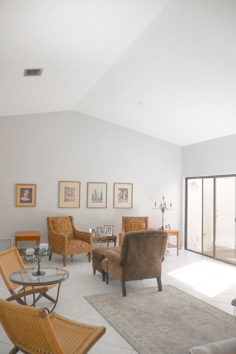 For Sale: $445,000 (2 beds, 2 baths, 1828 Square Feet)