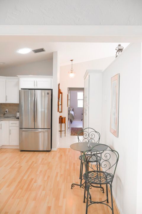 For Sale: $445,000 (2 beds, 2 baths, 1828 Square Feet)