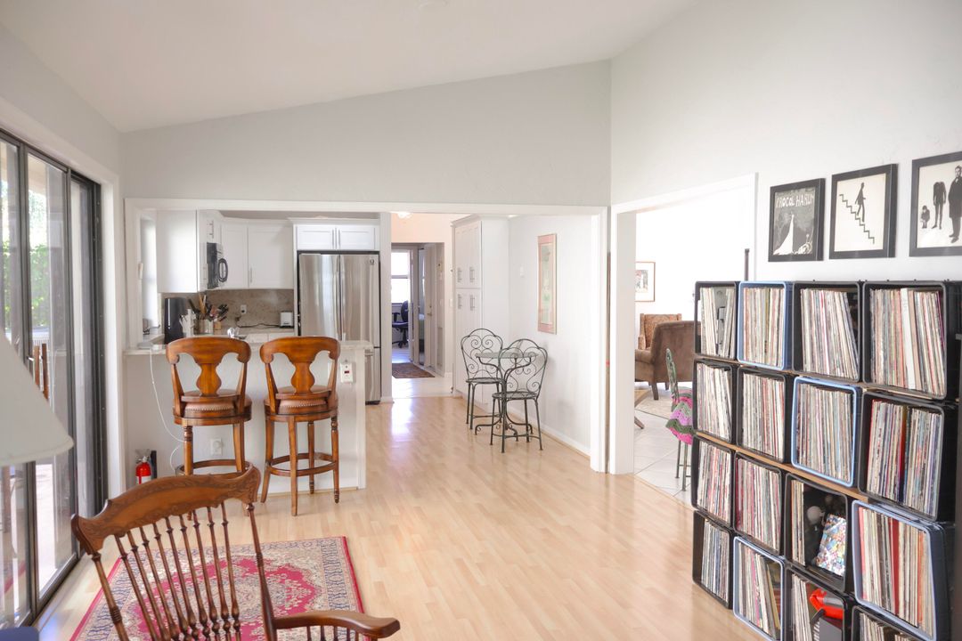 For Sale: $445,000 (2 beds, 2 baths, 1828 Square Feet)