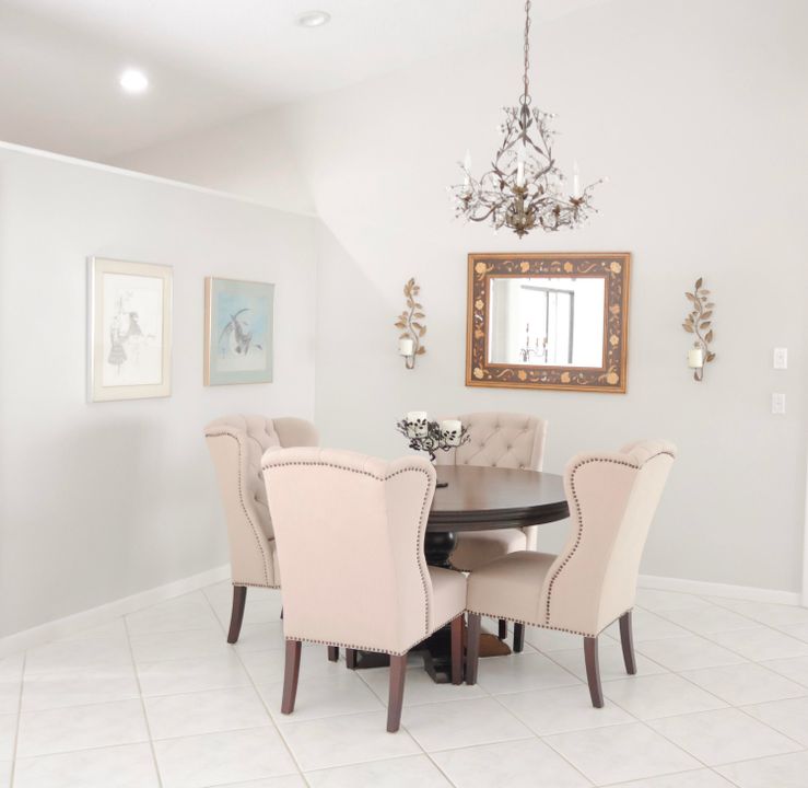 For Sale: $445,000 (2 beds, 2 baths, 1828 Square Feet)