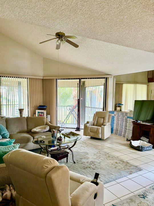 For Sale: $308,000 (3 beds, 3 baths, 2025 Square Feet)