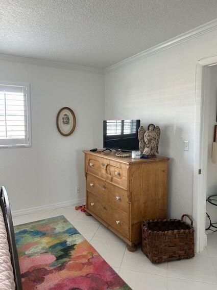 For Sale: $224,900 (2 beds, 2 baths, 1080 Square Feet)