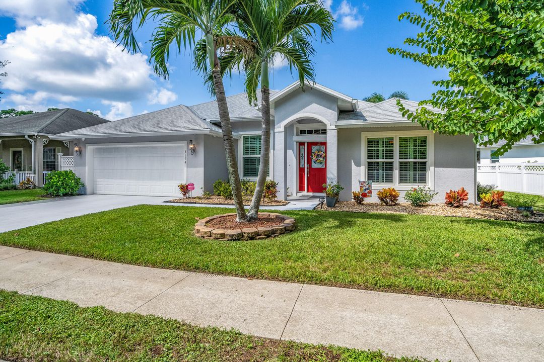 For Sale: $450,000 (3 beds, 2 baths, 1817 Square Feet)