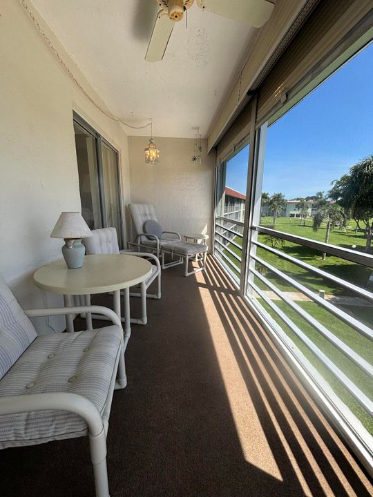 Active With Contract: $95,000 (2 beds, 1 baths, 865 Square Feet)